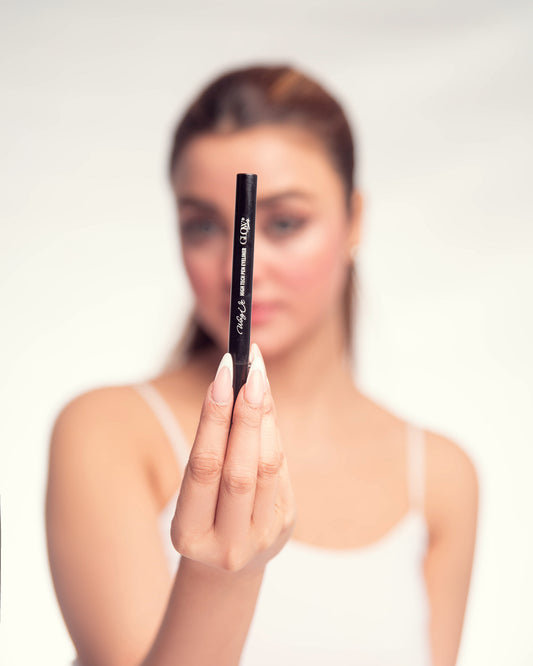 Wing It Eyeliner